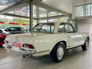 Image 5/20 of Mercedes-Benz 250 SL (1967)
