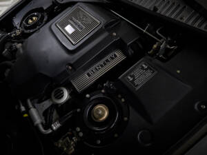 Image 61/77 of Bentley Azure (2001)
