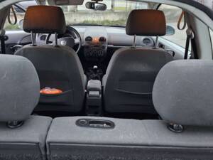 Afbeelding 19/22 van Volkswagen New Beetle 1.9 TDI (2003)