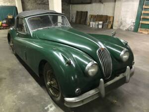 Image 5/26 de Jaguar XK 140 FHC (1957)