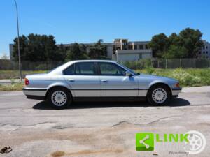 Bild 3/10 von BMW 728i (1999)