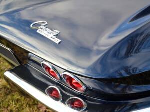 Image 21/26 of Chevrolet Corvette Sting Ray (1963)