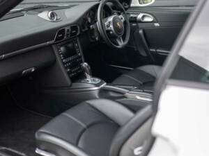 Bild 25/38 von Porsche 911 Carrera GTS (2011)