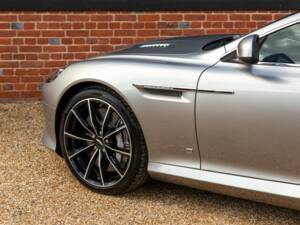 Imagen 37/50 de Aston Martin DB 9 GT (2015)