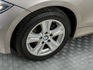 Imagen 25/50 de BMW 118i (2008)