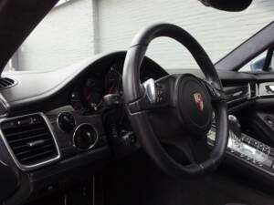 Imagen 54/99 de Porsche Panamera Turbo (2009)