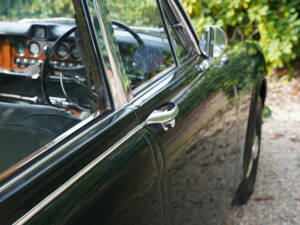 Image 22/50 of Daimler Sovereign 420 (1968)