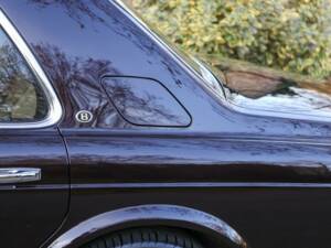 Image 17/50 of Bentley Arnage T (2002)