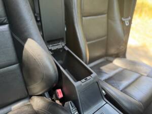 Image 32/36 of Mercedes-Benz C 43 AMG T (1998)