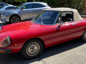 Image 22/50 of Alfa Romeo 2000 Spider Veloce (1973)