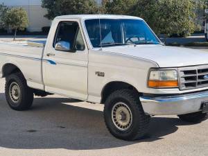 Image 3/20 of Ford F-150 (1992)