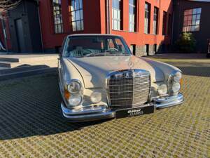 Bild 3/39 von Mercedes-Benz 280 SE 3,5 (1971)