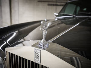 Image 14/99 of Rolls-Royce Corniche I (1979)
