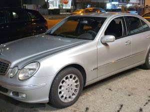 Imagen 1/11 de Mercedes-Benz E 270 CDI (2002)