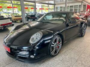 Immagine 1/17 di Porsche 911 Turbo (2010)