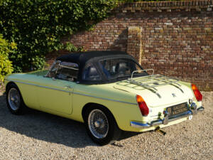 Bild 16/50 von MG MGB (1977)