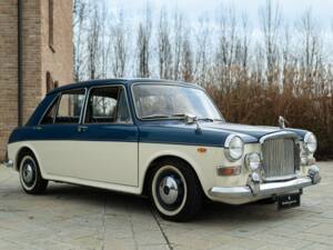 Image 2/50 de Vanden Plas 1300 (1971)