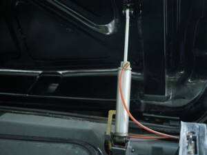 Immagine 52/57 di Lincoln Continental Convertible (1966)