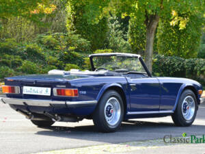 Image 17/50 of Triumph TR 6 (1975)