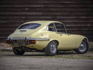 Image 3/8 of Jaguar E-Type V12 (2+2) (1972)