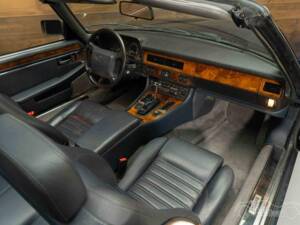 Image 15/19 de Jaguar XJS 4.0 (1994)