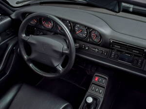 Imagen 28/40 de Porsche 911 Carrera 4S (1989)