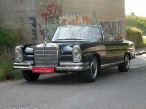 Bild 30/41 von Mercedes-Benz 250 SE (1967)