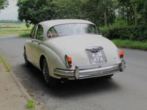 Image 9/24 of Jaguar Mk II 3.8 (1963)