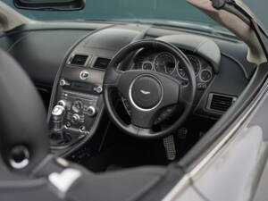Image 12/50 of Aston Martin V12 Vantage S (2012)