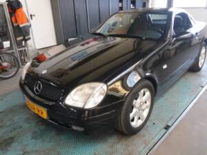 Image 1/42 de Mercedes-Benz SLK 200 (1999)