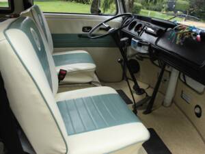 Bild 7/8 von Volkswagen T2a Westfalia (1971)