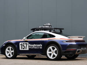 Image 27/74 of Porsche 911 Dakar (2023)