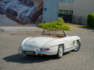 Immagine 10/38 di Mercedes-Benz 300 SL Roadster (1961)