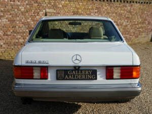 Bild 6/50 von Mercedes-Benz 560 SEC (1987)