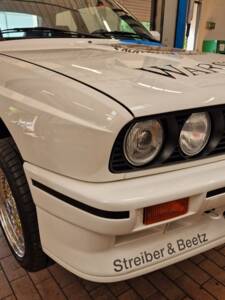 Image 39/70 of BMW M3 (1990)