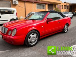 Bild 3/10 von Mercedes-Benz CLK 200 Kompressor (1999)