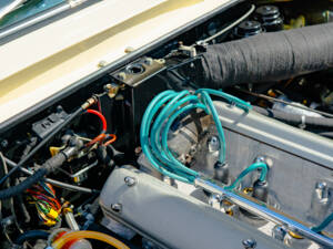 Bild 60/62 von Aston Martin DB 6 Mk II Volante (1970)