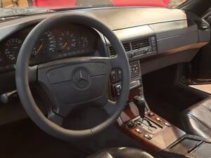 Bild 19/33 von Mercedes-Benz SL 320 (1994)