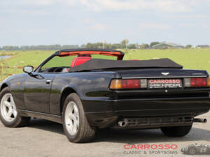 Imagen 2/44 de Aston Martin Virage Volante (1993)