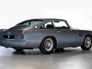 Image 4/31 of Aston Martin DB 4 (1961)