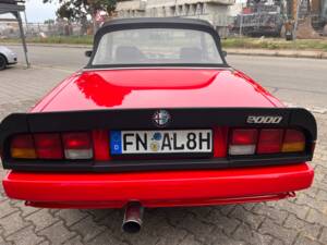 Bild 30/37 von Alfa Romeo 1.6 Spider (1984)