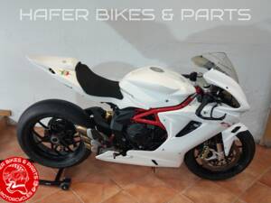 Imagen 3/29 de MV Agusta DUMMY (2014)