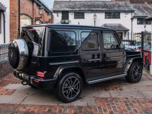 Image 7/22 of Mercedes-Benz G 400 d (LWB) (2022)