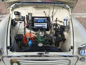 Image 38/66 of Morris Minor 1000 Tourer (1961)