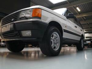 Immagine 39/50 di Land Rover Range Rover 4.0 SE (1997)