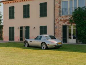 Image 40/185 of BMW Z8 (2001)