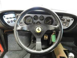 Image 6/15 de Ferrari Dino 308 GT4 (1976)