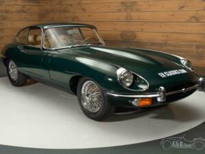 Image 4/19 of Jaguar E-Type (1969)