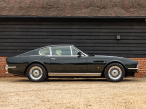 Bild 3/54 von Aston Martin V8 EFi (1987)