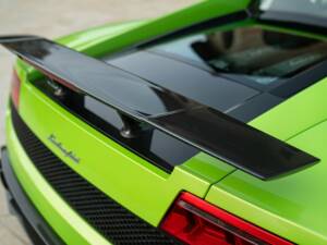 Image 37/50 of Lamborghini Gallardo LP 570-4 Superleggera (2011)